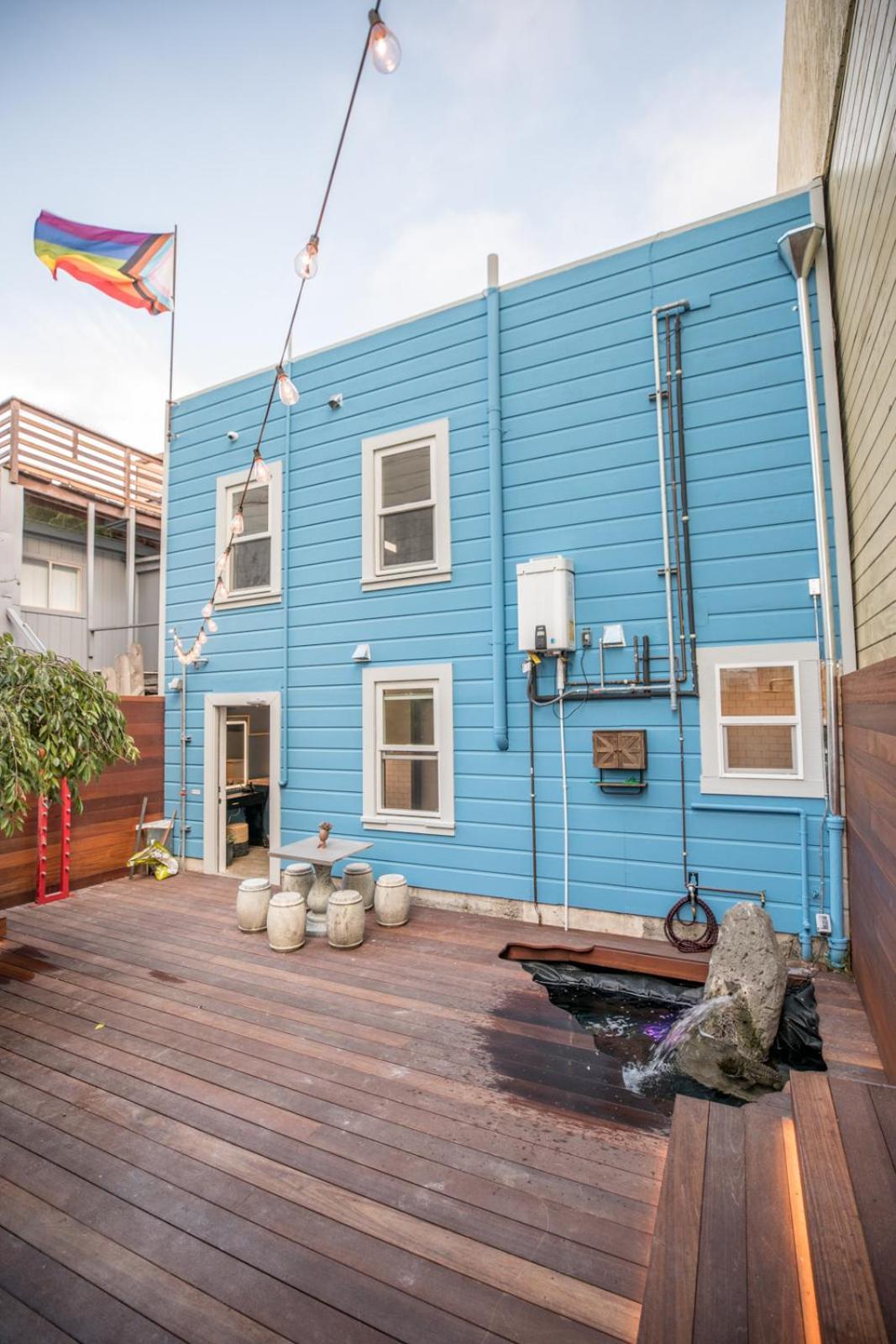 Podshare San Francisco Marina Hostel Exterior photo